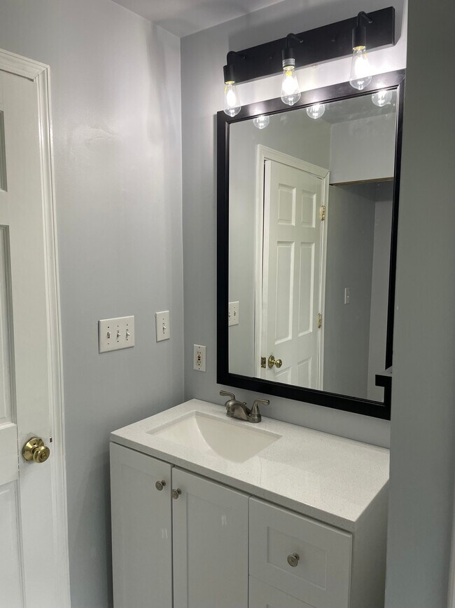 Bathroom - 933 Biddle St