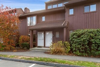 Building Photo - 422 Panorama Dr