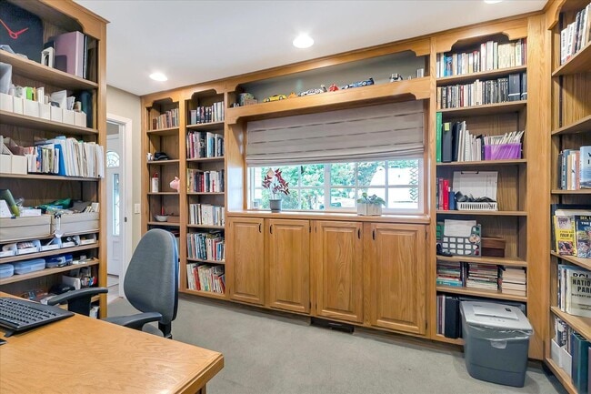 Building Photo - Executive Oasis l Huge Lot with Lush Green...