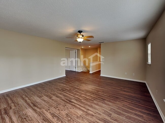 Building Photo - 325 Van Gogh Cir