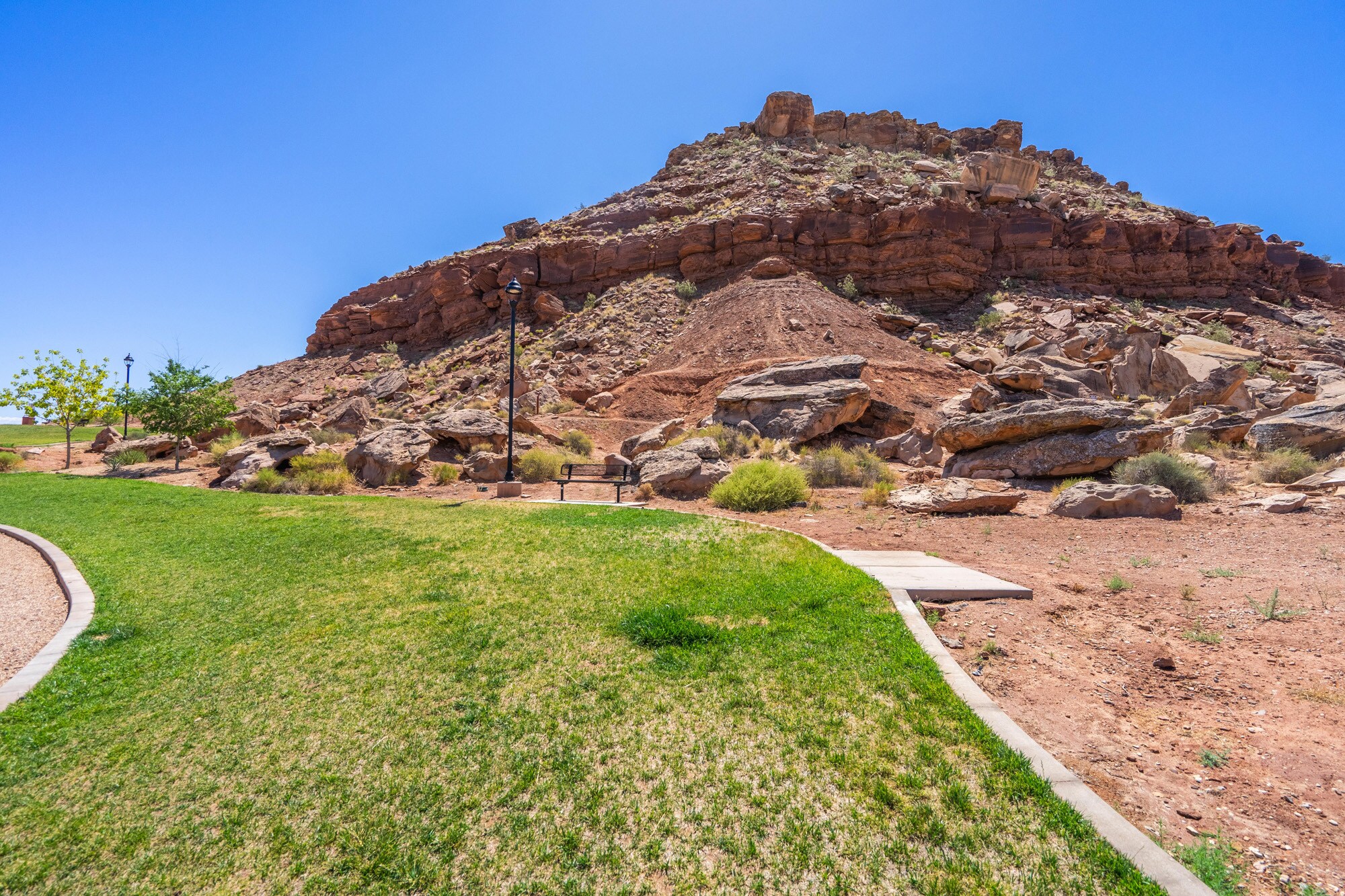 Building Photo - 3158 E Fuchsia Dr