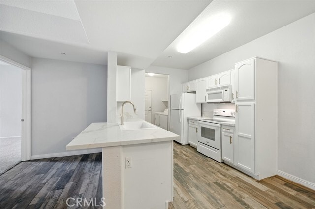 Building Photo - 41410 Juniper St
