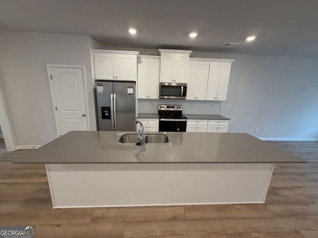 Building Photo - 822 Werner Brk Wy SW