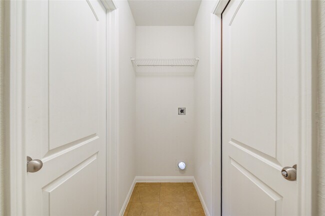 Building Photo - 8839 Hazel Rose Sky Dr