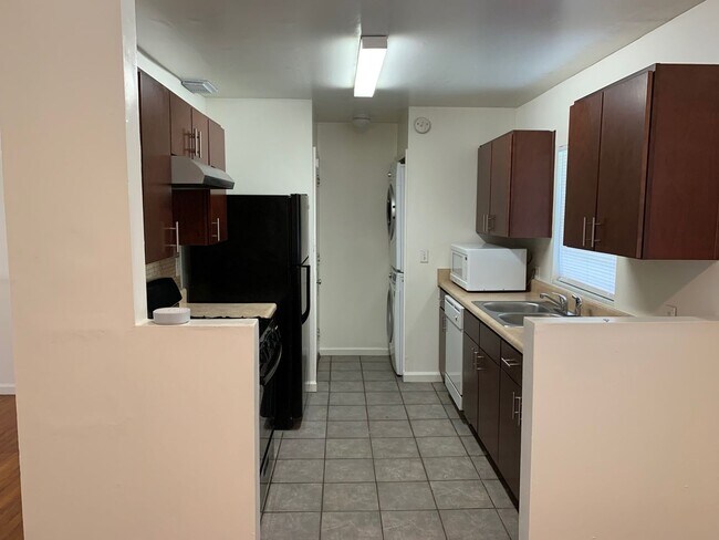 Building Photo - 1803 Atkamire Dr