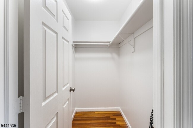 Building Photo - 83 1st St