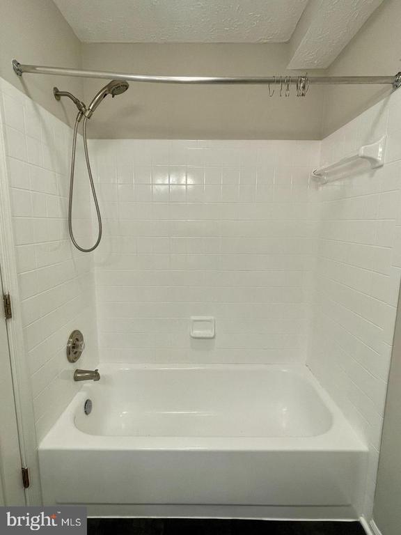 Building Photo - 13107 Briarcliff Terrace