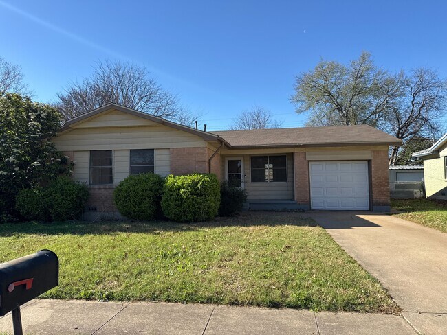 Building Photo - 1402 Missouri Ave