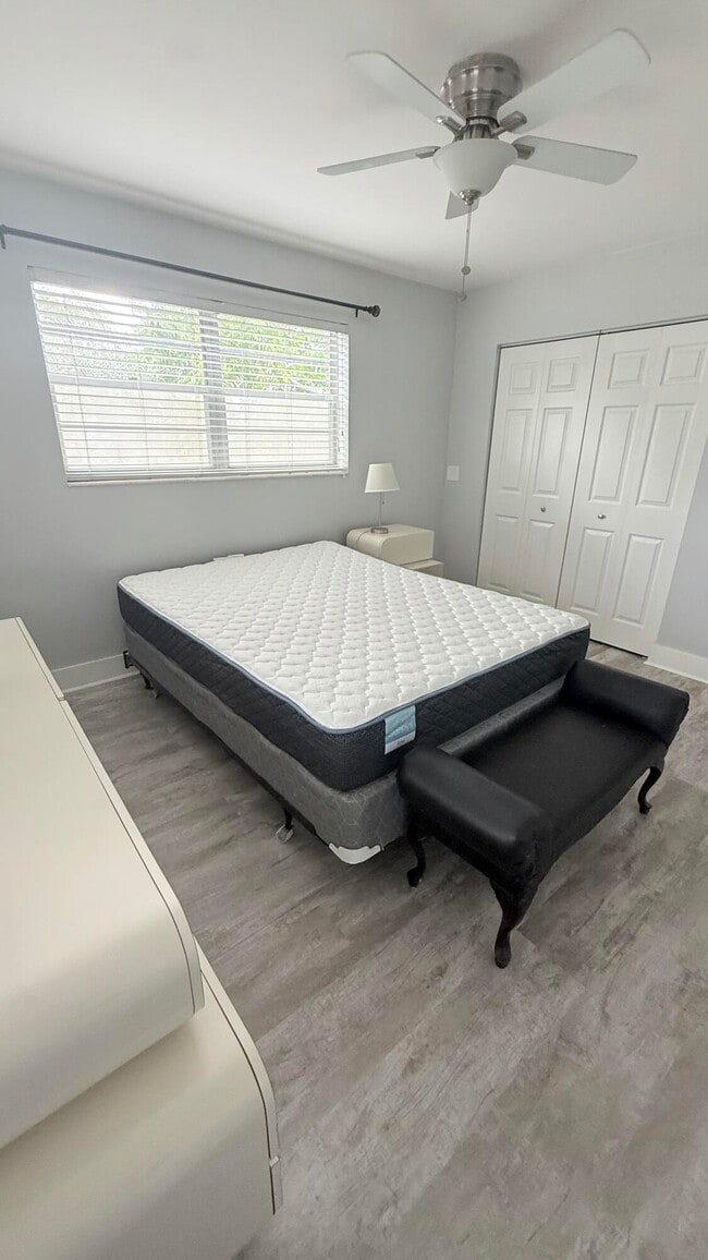 Building Photo - 21 Markham A