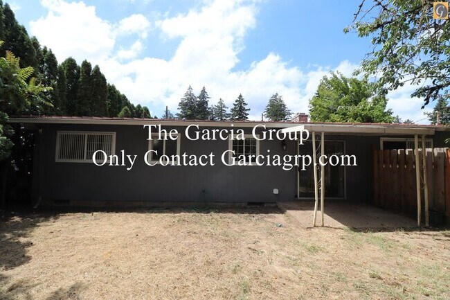 Building Photo - 1530 NE 114th Ave