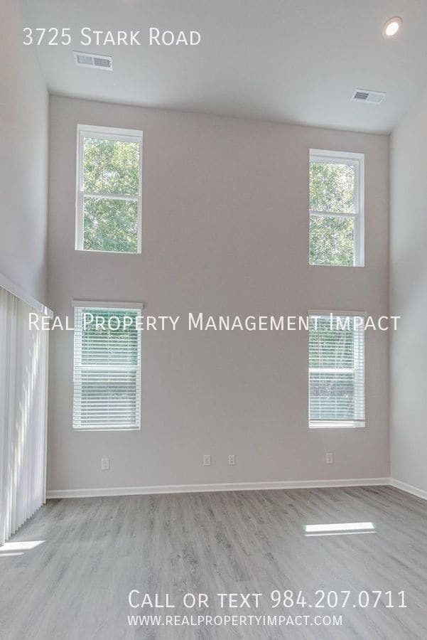 Building Photo - 3725 Stark rd