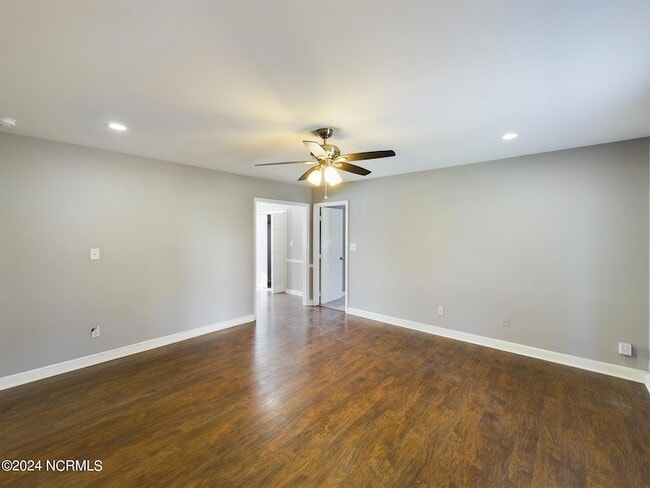 Building Photo - 3520 Casine Ct