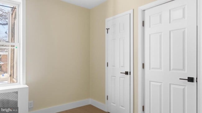 Building Photo - 5981 N 21st St