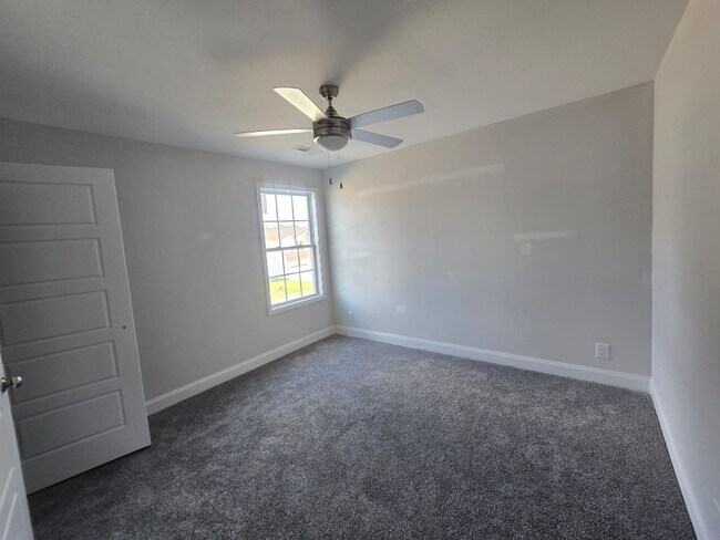 Building Photo - Ruby Floor Plan – 5BR/3BA New Construction...