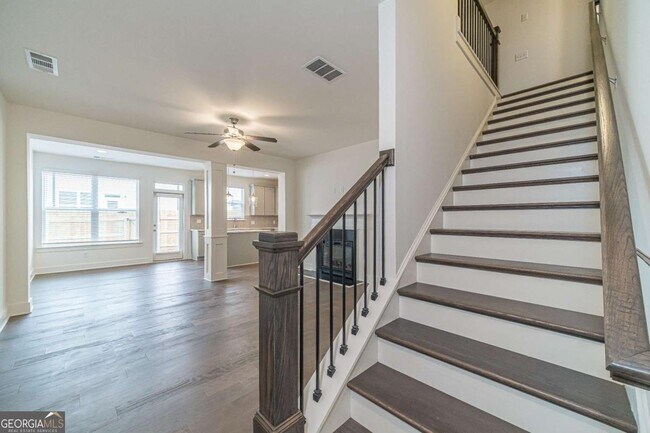 Building Photo - 56 Garrison Dr