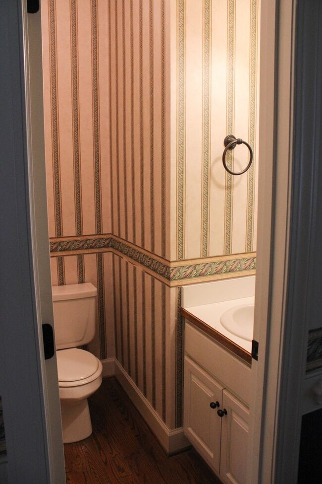 Building Photo - 4400 Dewfield Dr N