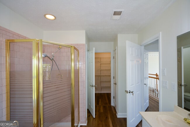 Building Photo - 2972 Hampton Pl