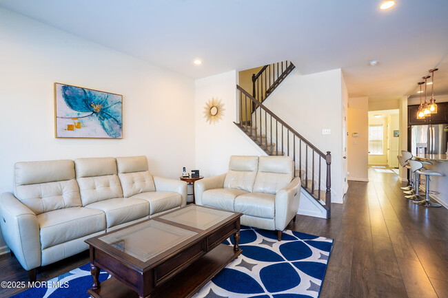 Building Photo - 50 Periwinkle Dr