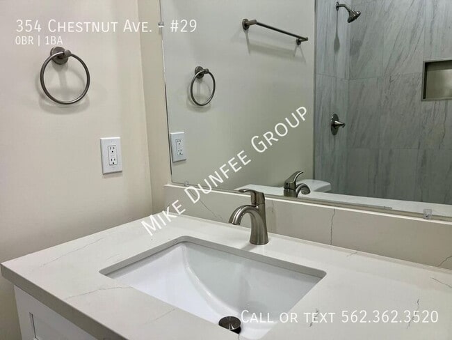 Building Photo - 354 Chestnut Ave