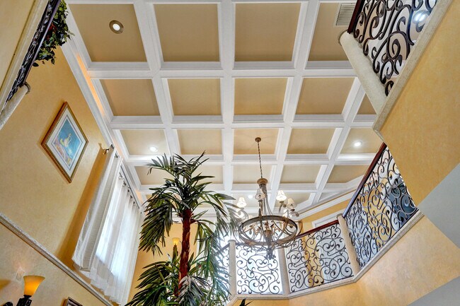 Building Photo - 600 Circle Dr