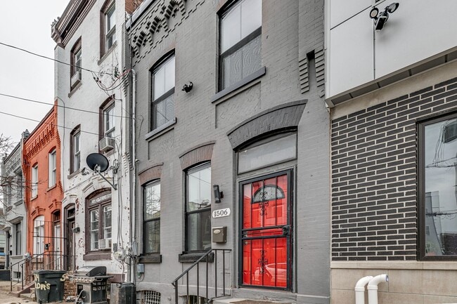 Building Photo - Brand New Modern Apartment Brewerytown