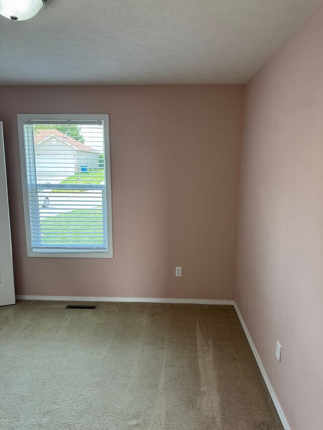 Building Photo - Gorgeous 3 Bedroom home for rent in Nixa, MO!