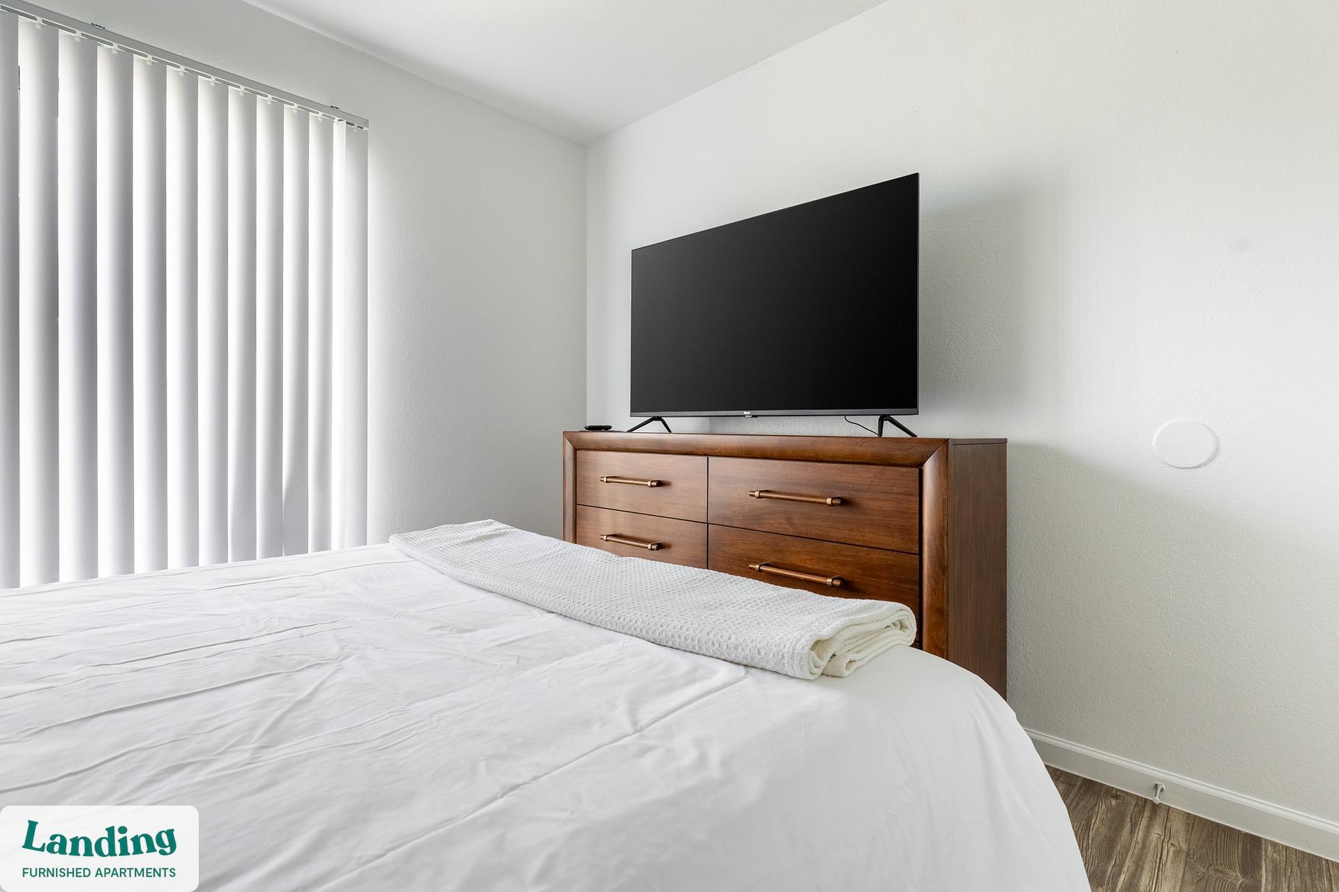 Building Photo - 5704 W Thomas Rd