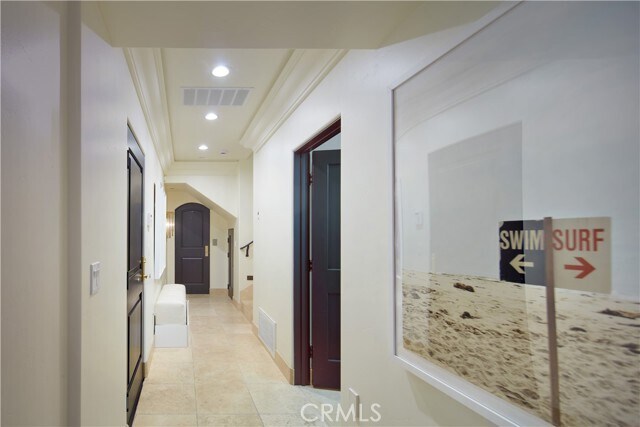 Building Photo - 11 Emerald Bay