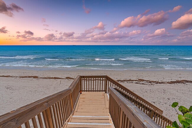 Building Photo - 4000 S Ocean Blvd
