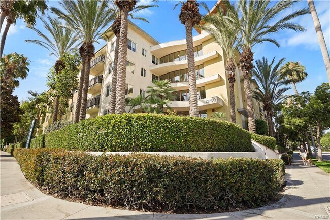 Building Photo - 13200 Pacific Promenade