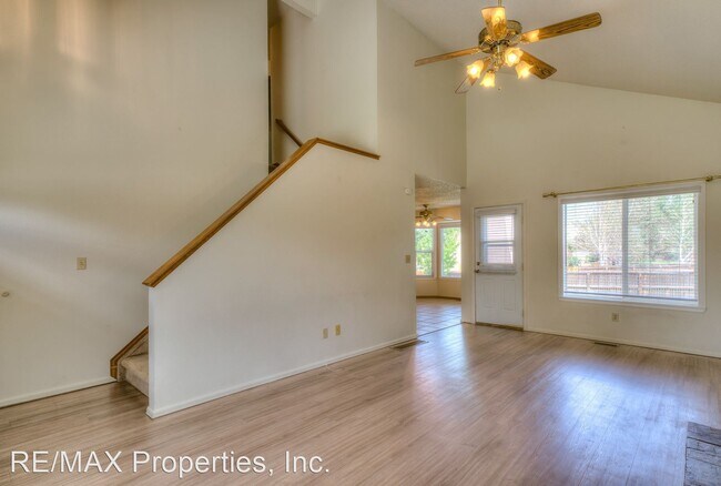Building Photo - 3 br, 2.5 bath House - 3085 Haystack Drive
