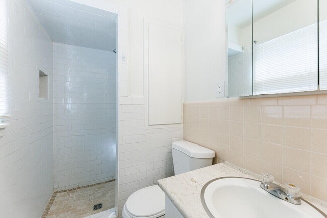 Building Photo - 4714 46th St