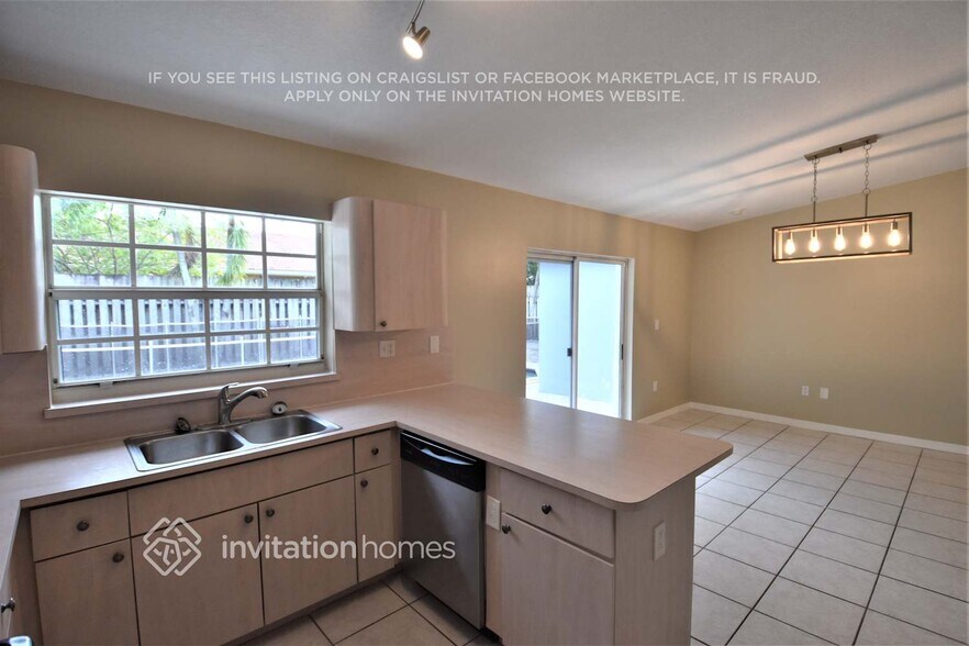 Building Photo - 15040 SW 178th Terrace