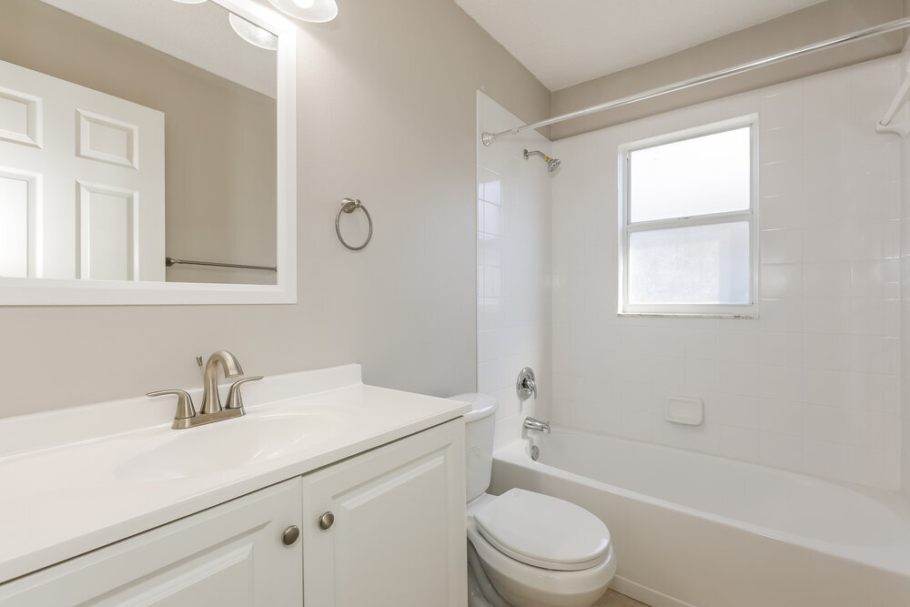 Building Photo - 8733 Morrison Oaks Ct