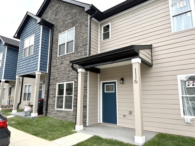 Building Photo - 1 Melissa Ln