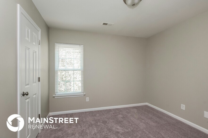 Building Photo - 8148 Ottawa Ln