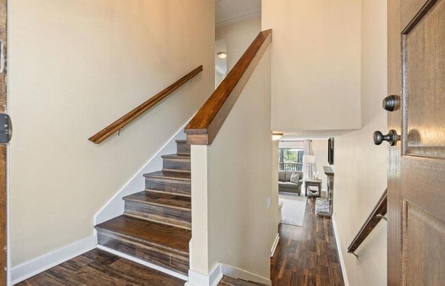 Building Photo - 102 Cambrian Way