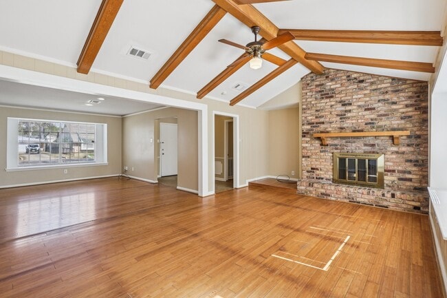 Building Photo - 10015 Warwana Rd