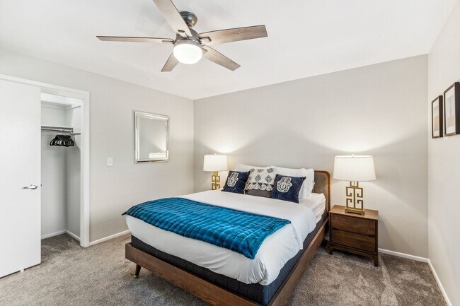 Building Photo - Updated Mesa Home w/ Community Pool/Spa & ...