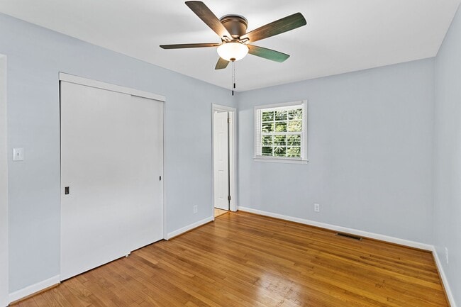 Building Photo - 4-Bed, 2-Bath Home with Fenced Yard in Win...