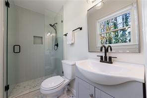 Building Photo - 175 Jayne Ellen Way