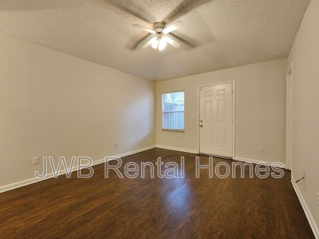 Building Photo - 1418 Ellis Trace Dr W