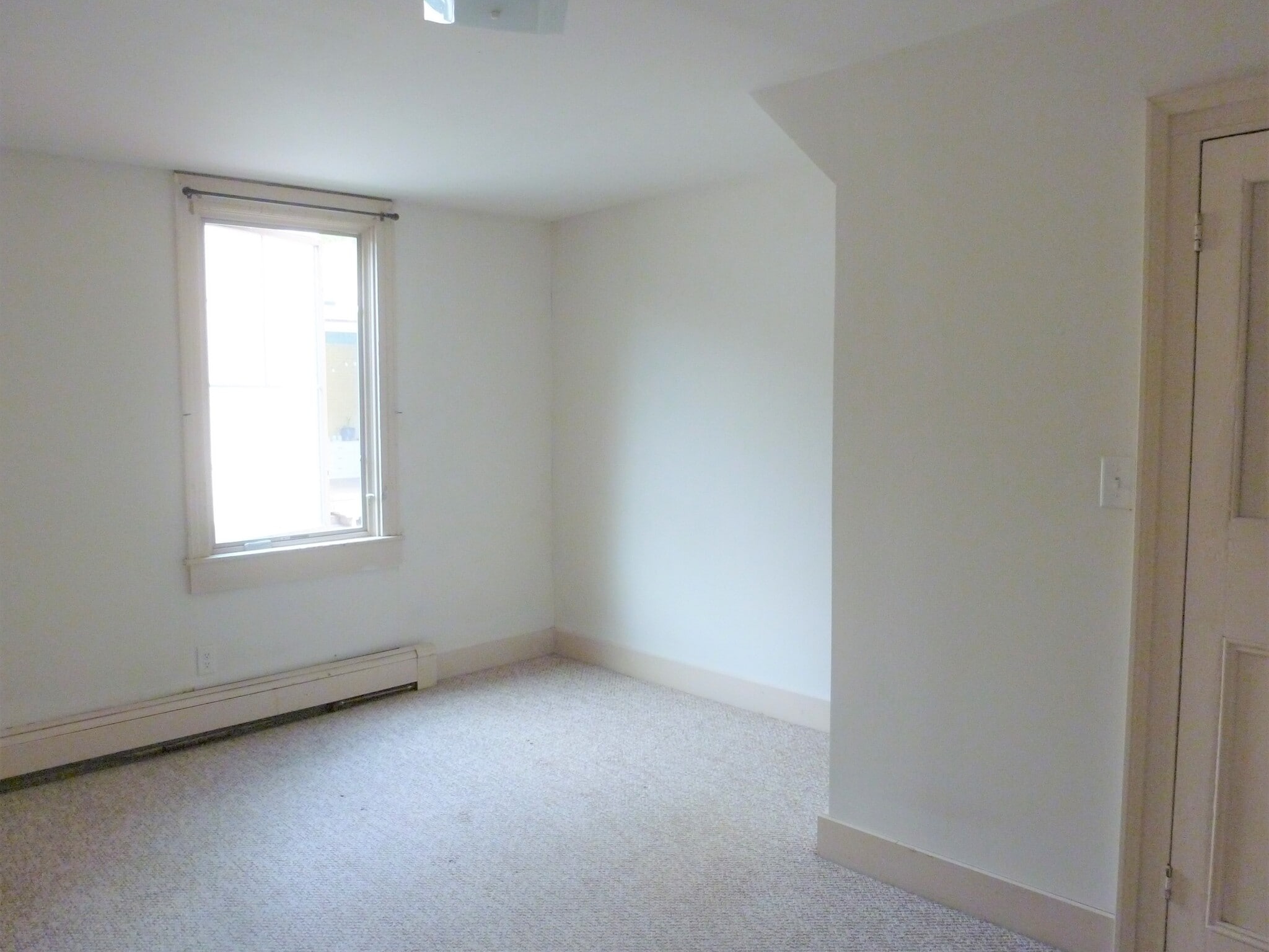 Building Photo - 97 N Winooski Ave