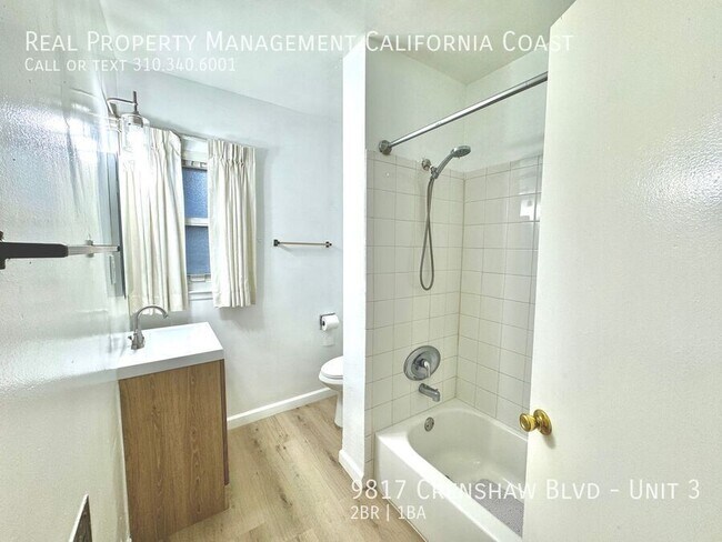 Building Photo - 9817 Crenshaw Blvd