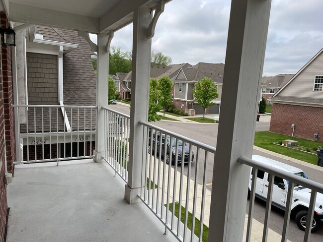Building Photo - *SAVE $500 ON MAY MOVE-IN COSTS* Shelby To...