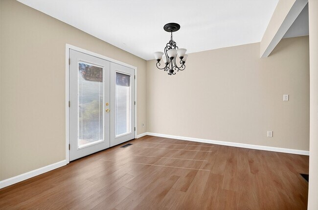 Building Photo - 1175 Appleseed Ln