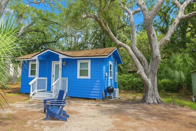 Building Photo - 229 Florida Blanca Pl SE