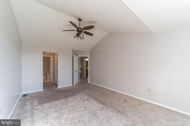 Building Photo - 40 Madison Way