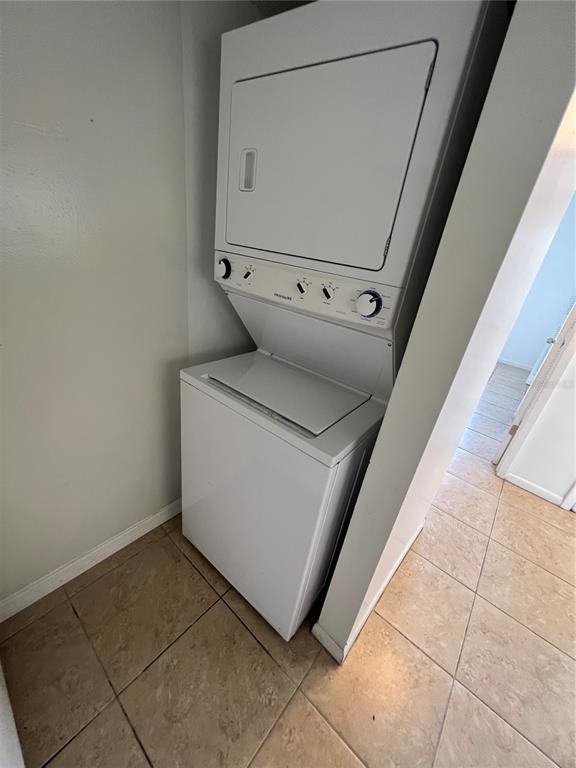 Building Photo - 5226 Via Hacienda Cir