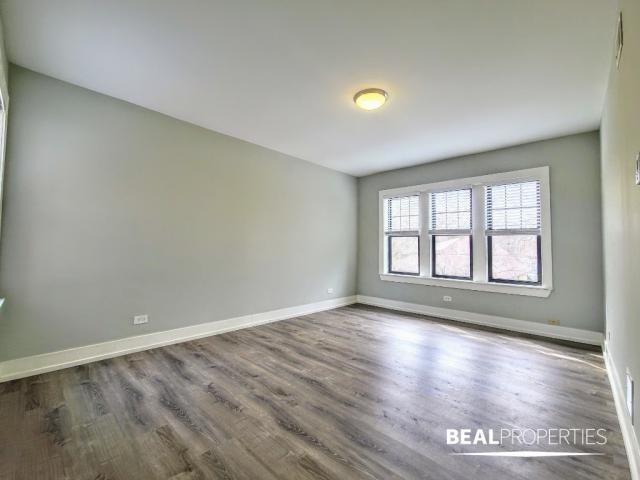 Building Photo - 1 bedroom in EVANSTON IL 60202